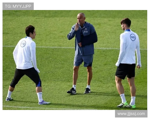 巴黎圣日尔曼在争夺伯恩茅斯中卫扎巴尔尼的竞争中占据优势